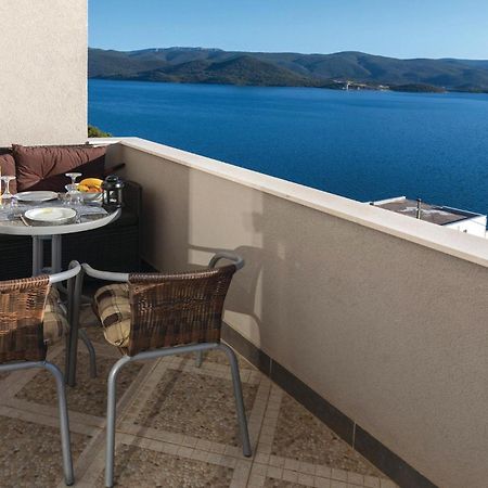 1 Bedroom Cozy Apartment In Klek Exterior foto